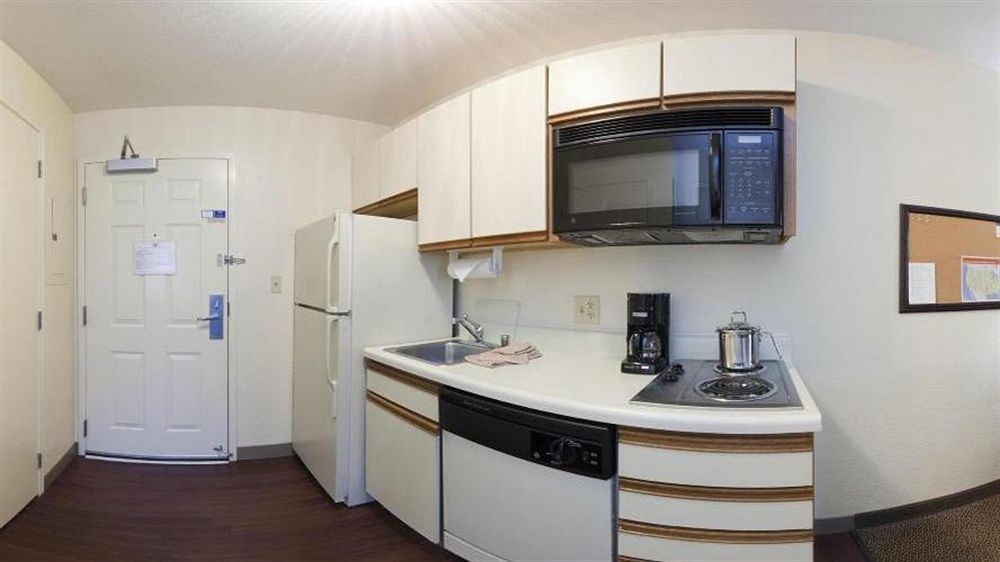 Sonesta Simply Suites Denver West Federal Center Lakewood Exterior photo
